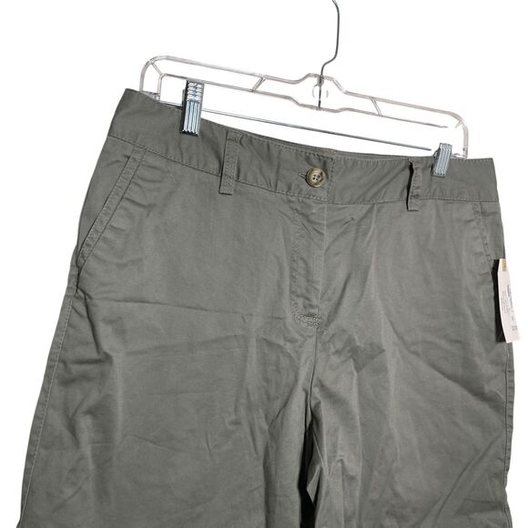 Sugar Magnolia Shorts Women's 8 Green Casual 7" Inseam Chino Flat NWT - Picture 2 of 9